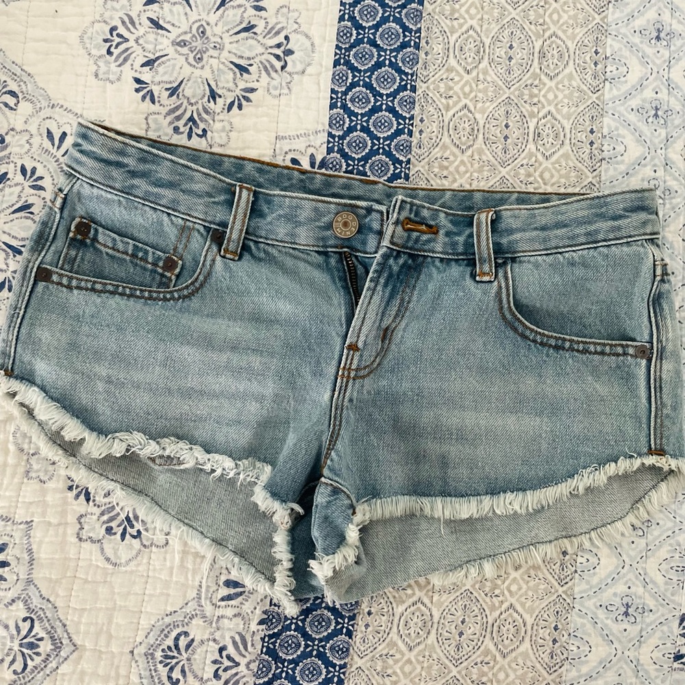 BDG Urban Outfitters - Dolphin Low Rise Denim Shorts
